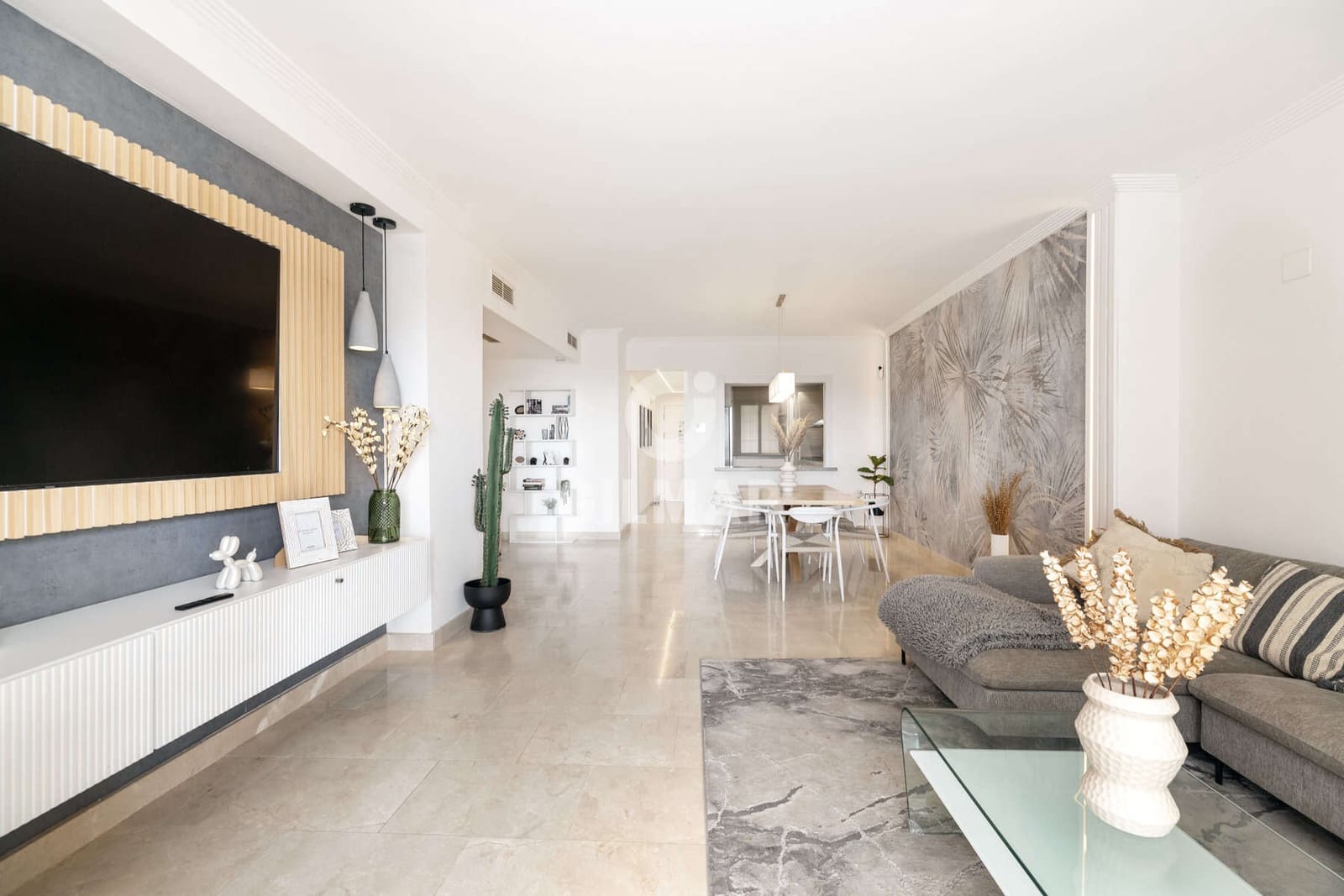 2 soveværelse Lejlighed til salg i Estepona med swimmingpool garage - € 435.000 (Ref: 9329808)