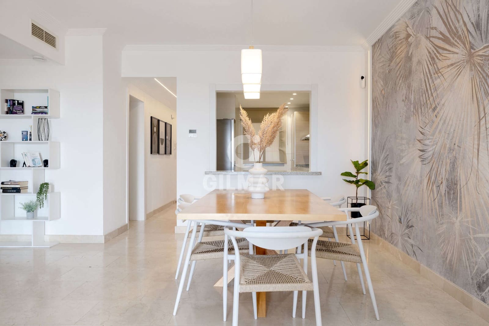 2 soveværelse Lejlighed til salg i Estepona med swimmingpool garage - € 435.000 (Ref: 9329808)