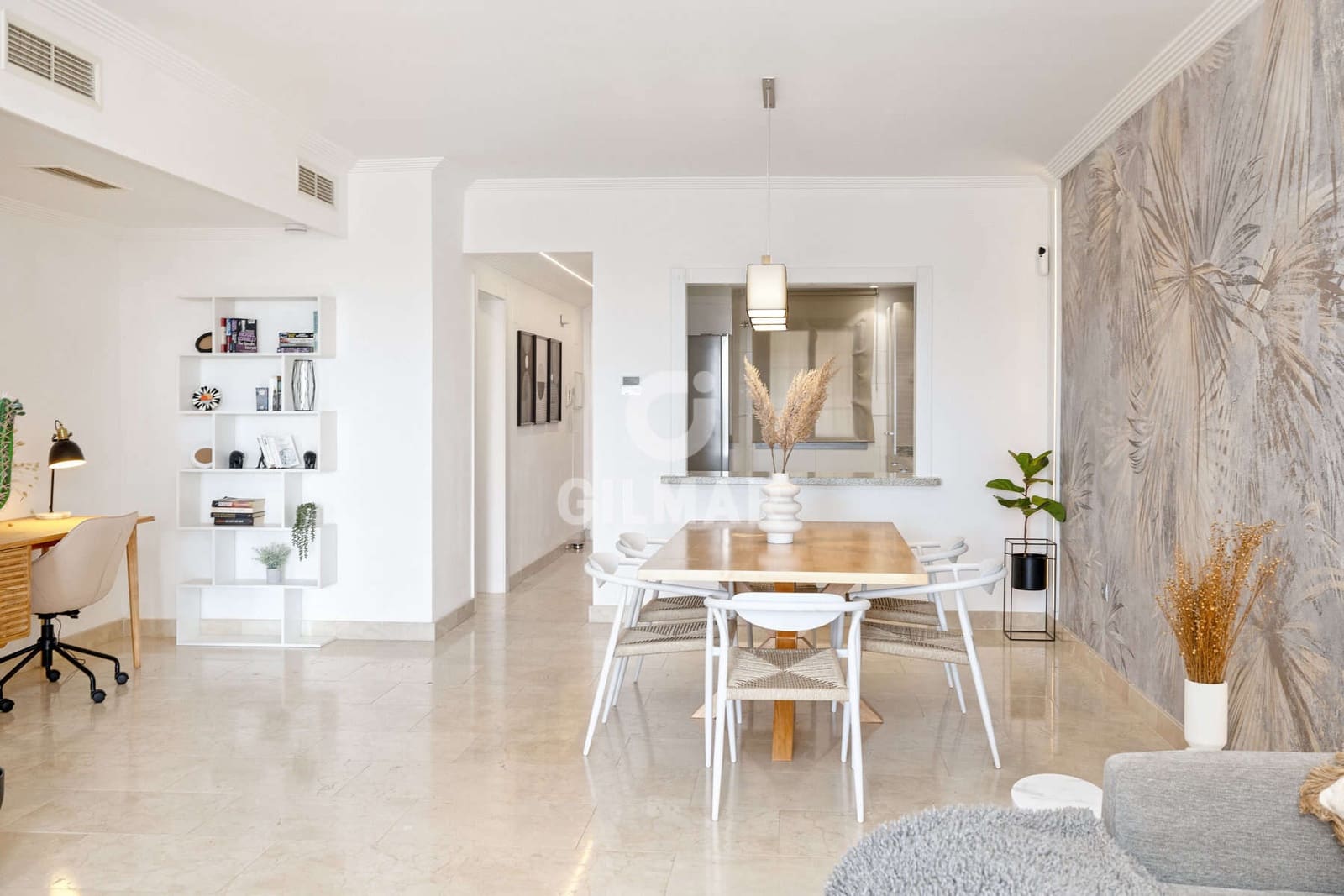 2 soveværelse Lejlighed til salg i Estepona med swimmingpool garage - € 435.000 (Ref: 9329808)