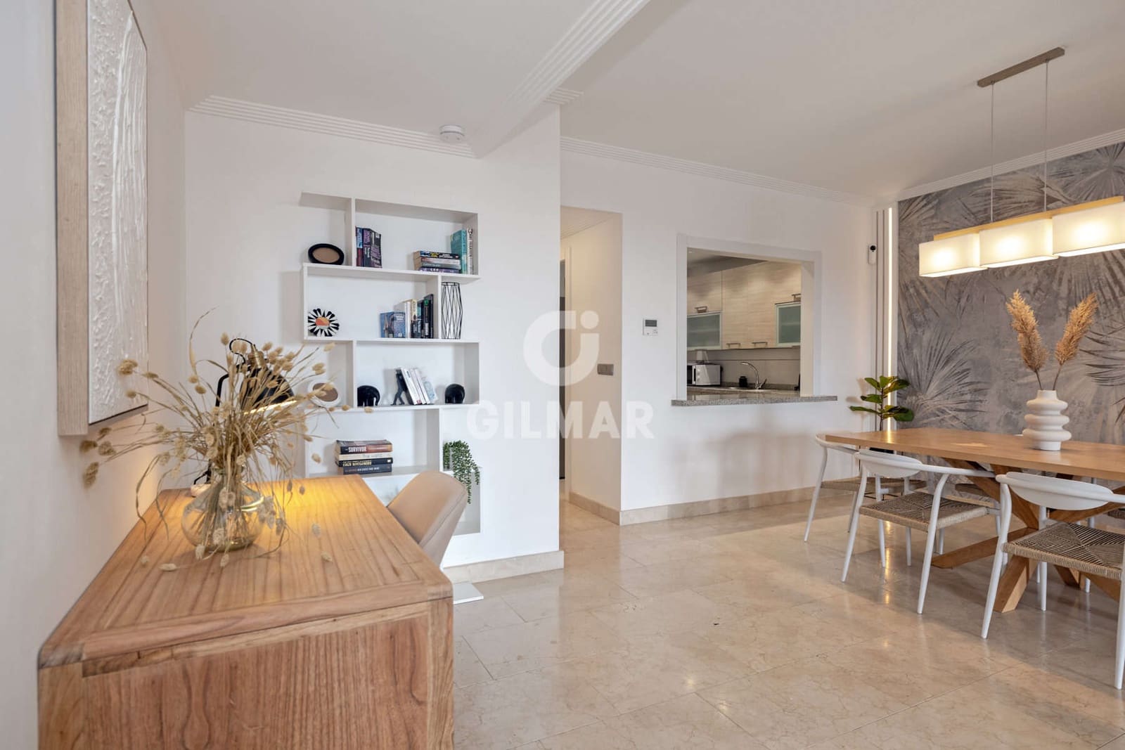 2 soveværelse Lejlighed til salg i Estepona med swimmingpool garage - € 435.000 (Ref: 9329808)