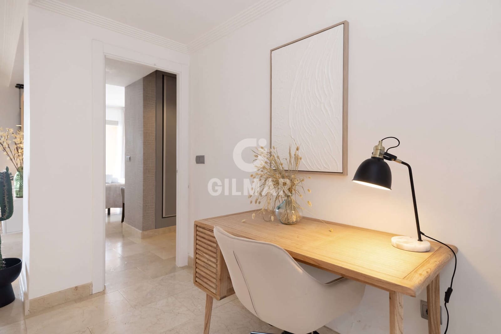 2 soveværelse Lejlighed til salg i Estepona med swimmingpool garage - € 435.000 (Ref: 9329808)