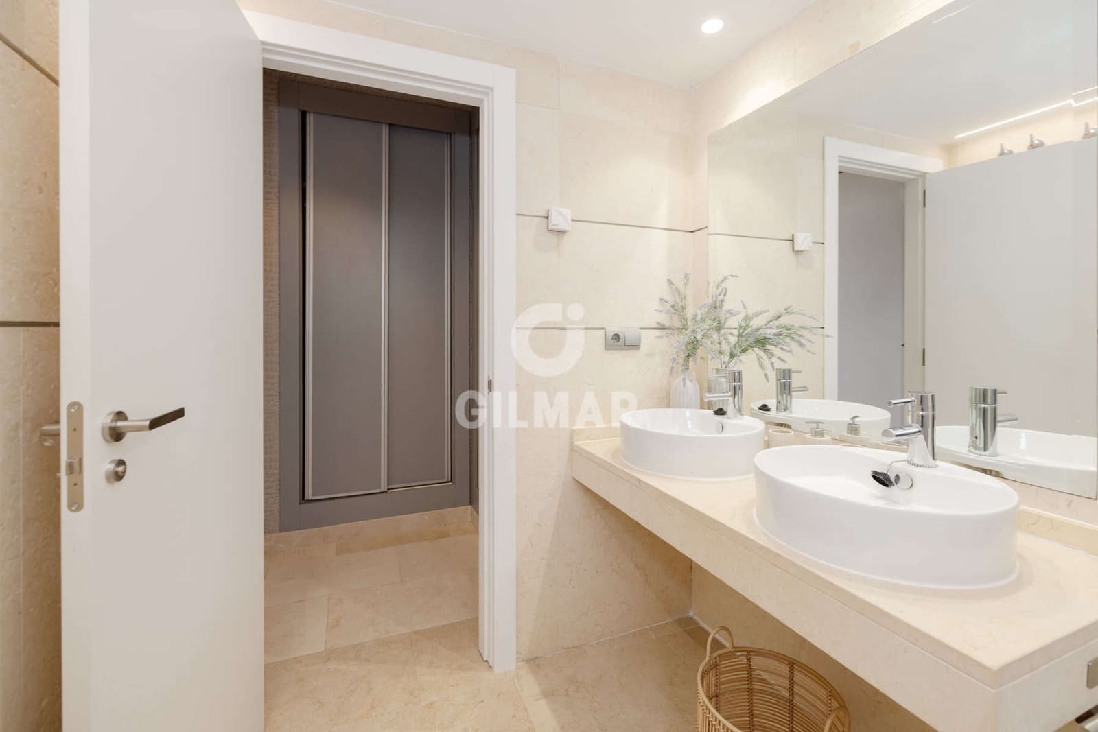 2 soveværelse Lejlighed til salg i Estepona med swimmingpool garage - € 435.000 (Ref: 9329808)