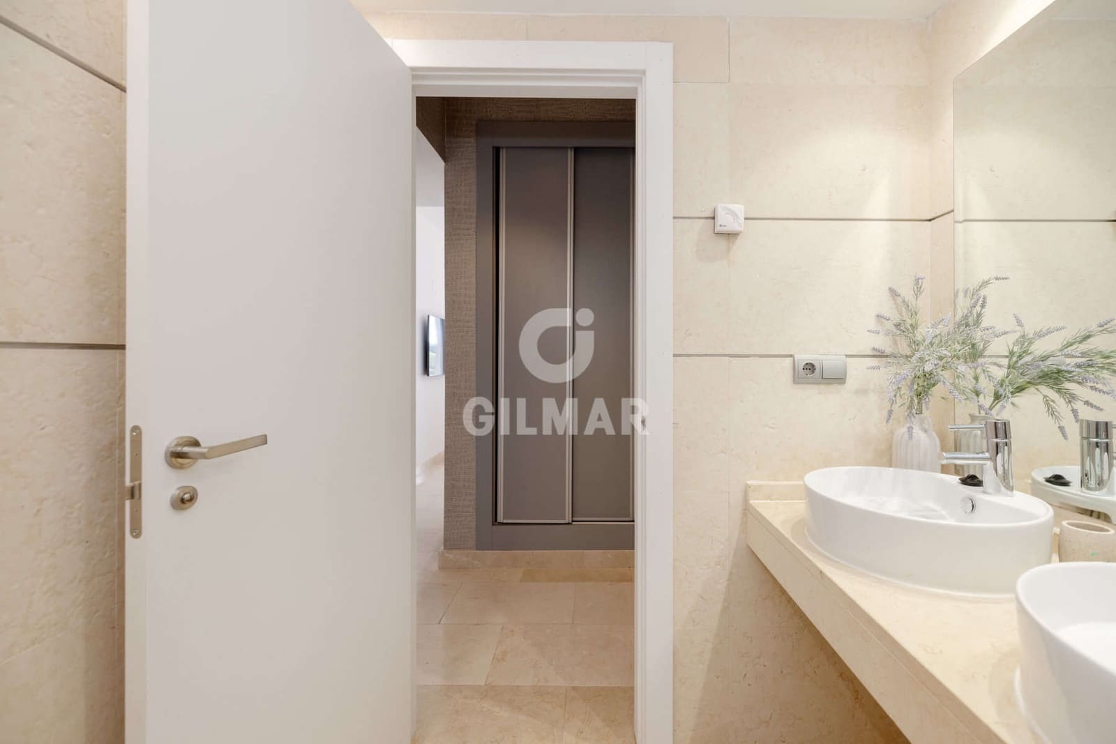 2 soveværelse Lejlighed til salg i Estepona med swimmingpool garage - € 435.000 (Ref: 9329808)