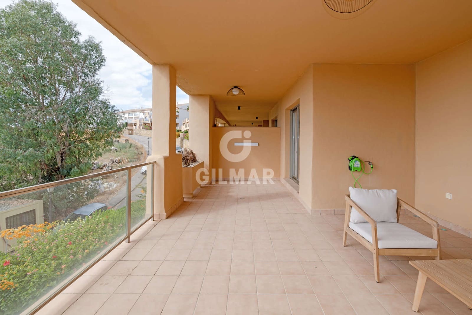 2 soveværelse Lejlighed til salg i Estepona med swimmingpool garage - € 435.000 (Ref: 9329808)