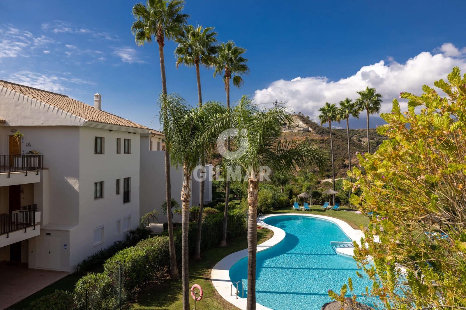 2 soveværelse Lejlighed til salg i Estepona med swimmingpool garage - € 435.000 (Ref: 9329808)