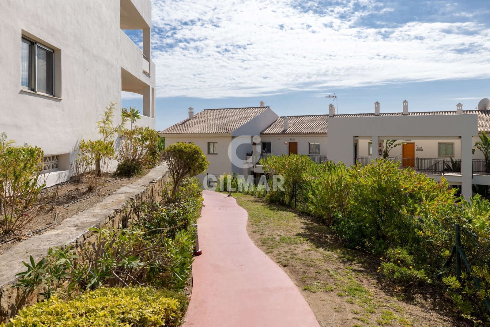 2 soveværelse Lejlighed til salg i Estepona med swimmingpool garage - € 435.000 (Ref: 9329808)