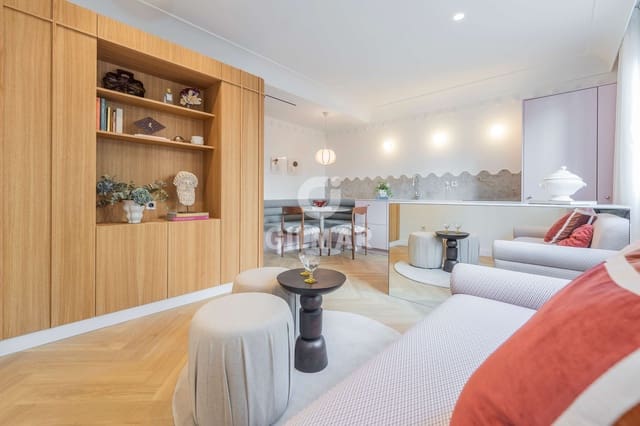 1 bedroom Flat for sale in El Viso, Madrid city - € 565,000 (Ref: 9335651)