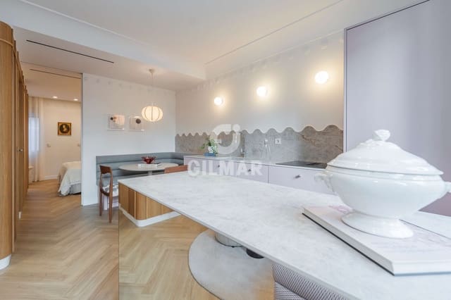 1 bedroom Flat for sale in El Viso, Madrid city - € 565,000 (Ref: 9335651)