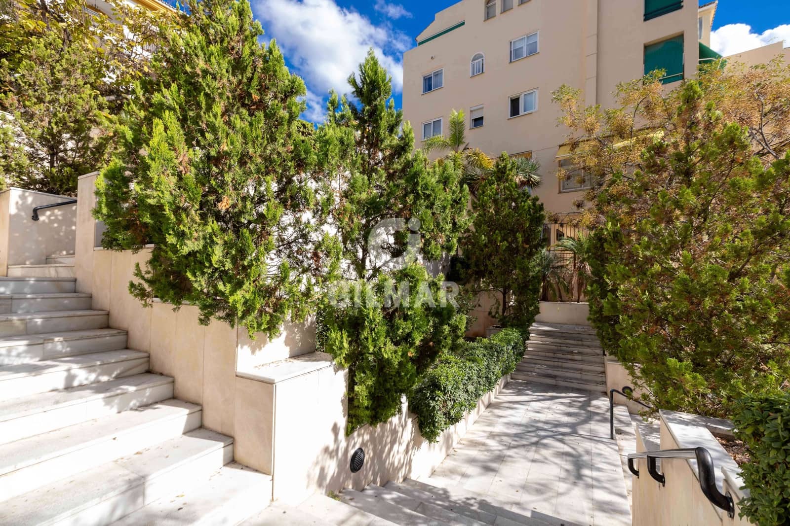 2 slaapkamer Flat te koop in Marbella - € 300.000 (Ref: 9337215)