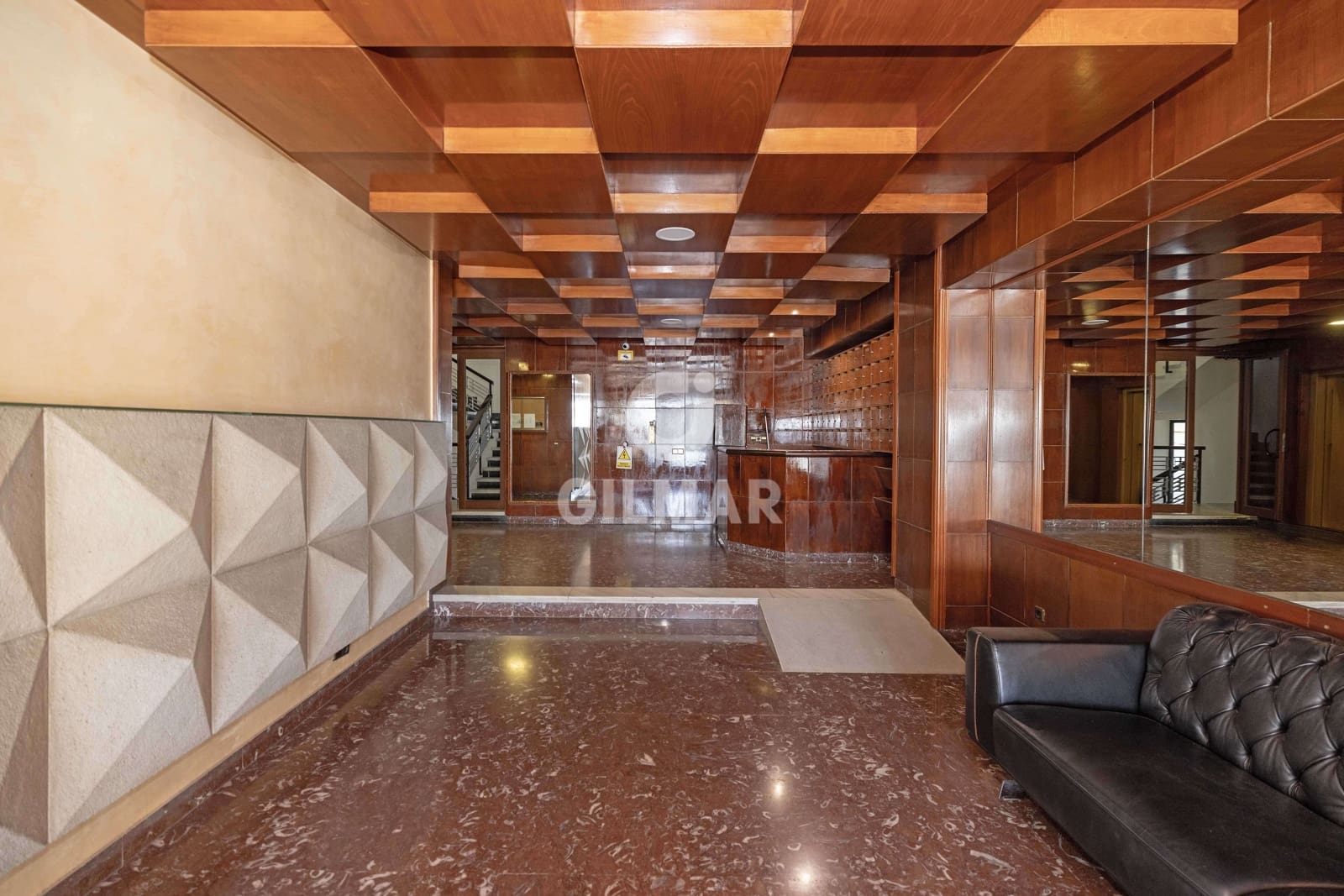 Piso de 1 habitación en Marbella en venta con piscina garaje - 515.000 € (Ref: 9340125)