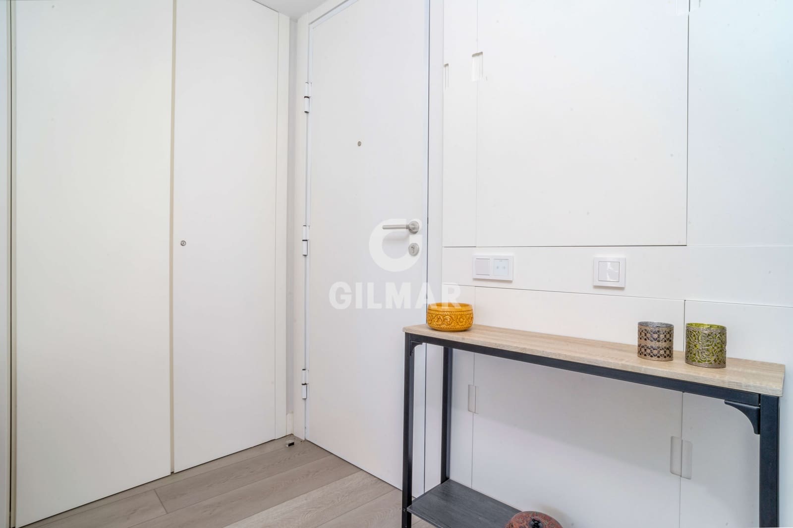 2 bedroom Flat for sale in Estepona with pool garage - € 795,000 (Ref: 9341622)