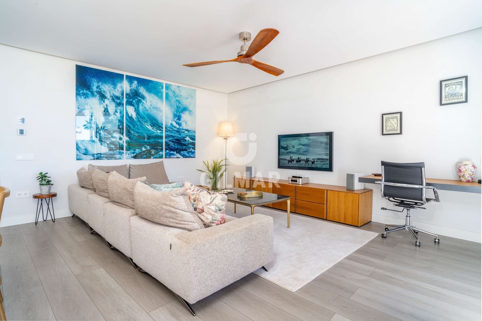 2 bedroom Flat for sale in Estepona with pool garage - € 795,000 (Ref: 9341622)