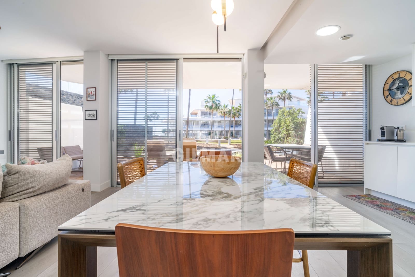 2 bedroom Flat for sale in Estepona with pool garage - € 795,000 (Ref: 9341622)