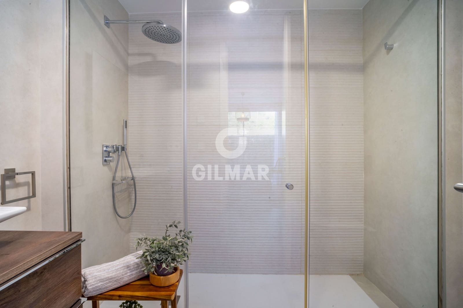 2 bedroom Flat for sale in Estepona with pool garage - € 795,000 (Ref: 9341622)