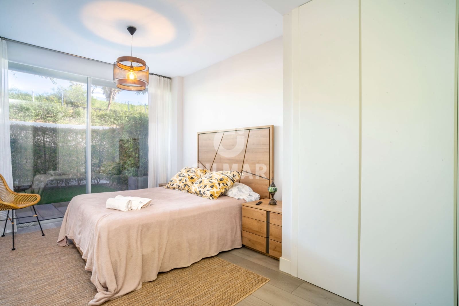 2 bedroom Flat for sale in Estepona with pool garage - € 795,000 (Ref: 9341622)