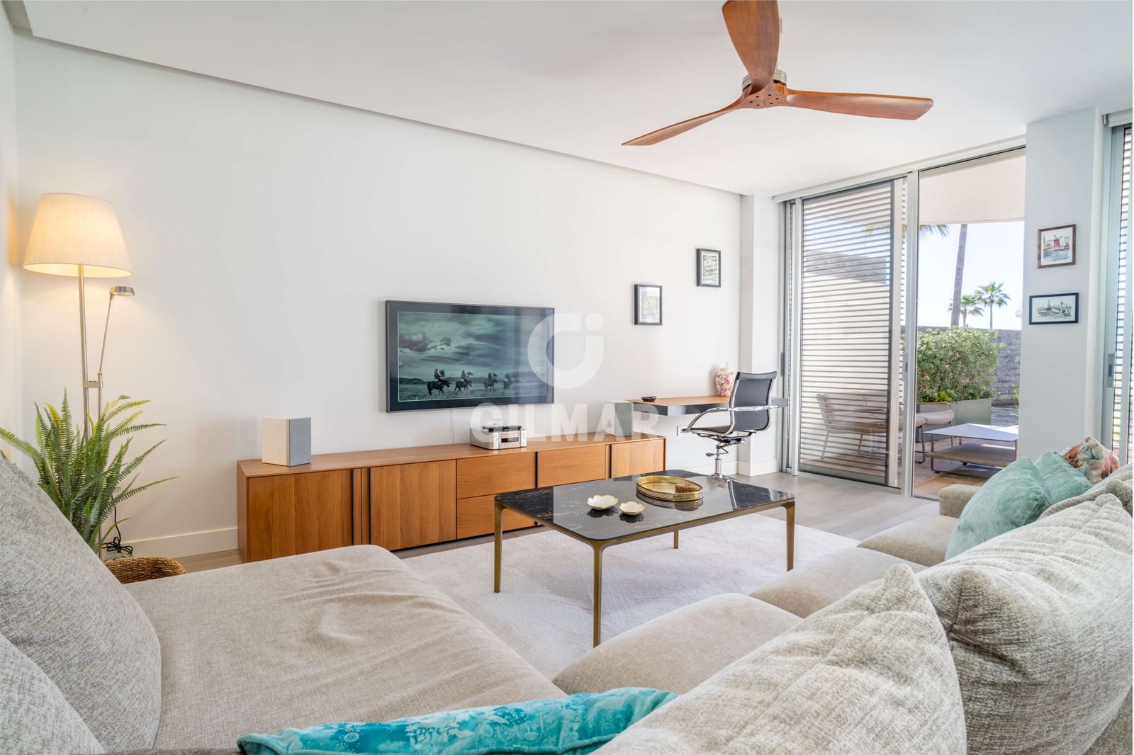 2 bedroom Flat for sale in Estepona with pool garage - € 795,000 (Ref: 9341622)