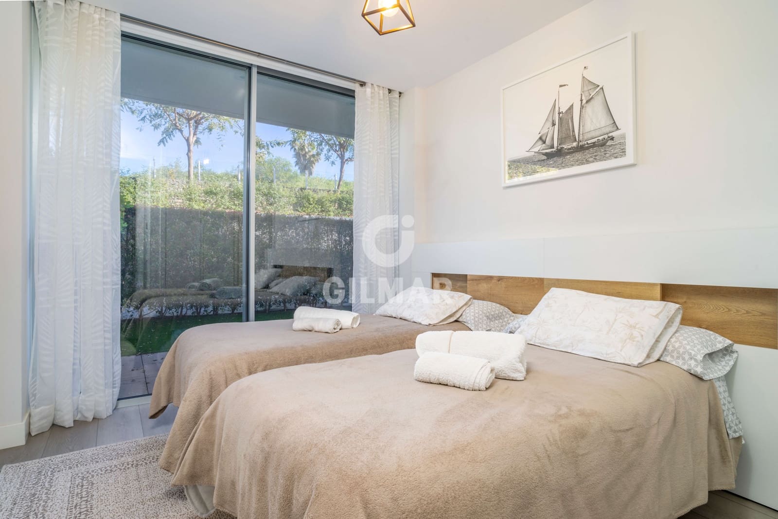 2 bedroom Flat for sale in Estepona with pool garage - € 795,000 (Ref: 9341622)