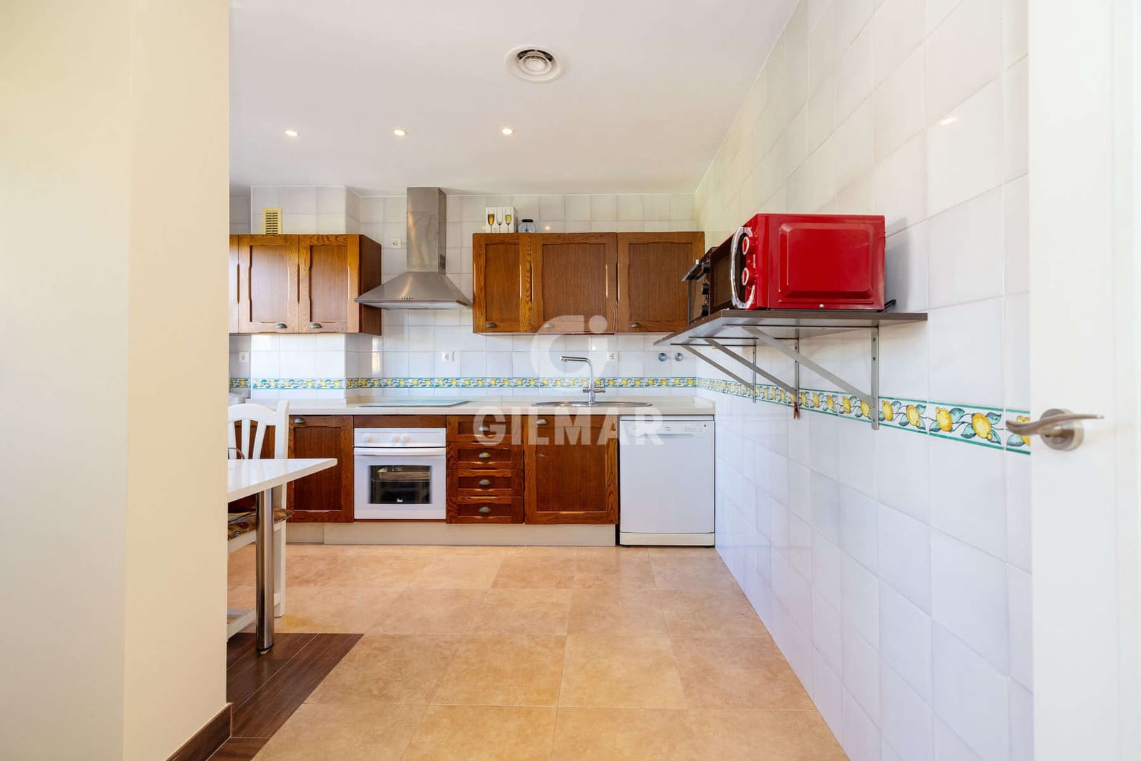 3 slaapkamer Penthouse te koop in Casares met zwembad garage - € 380.000 (Ref: 9343487)