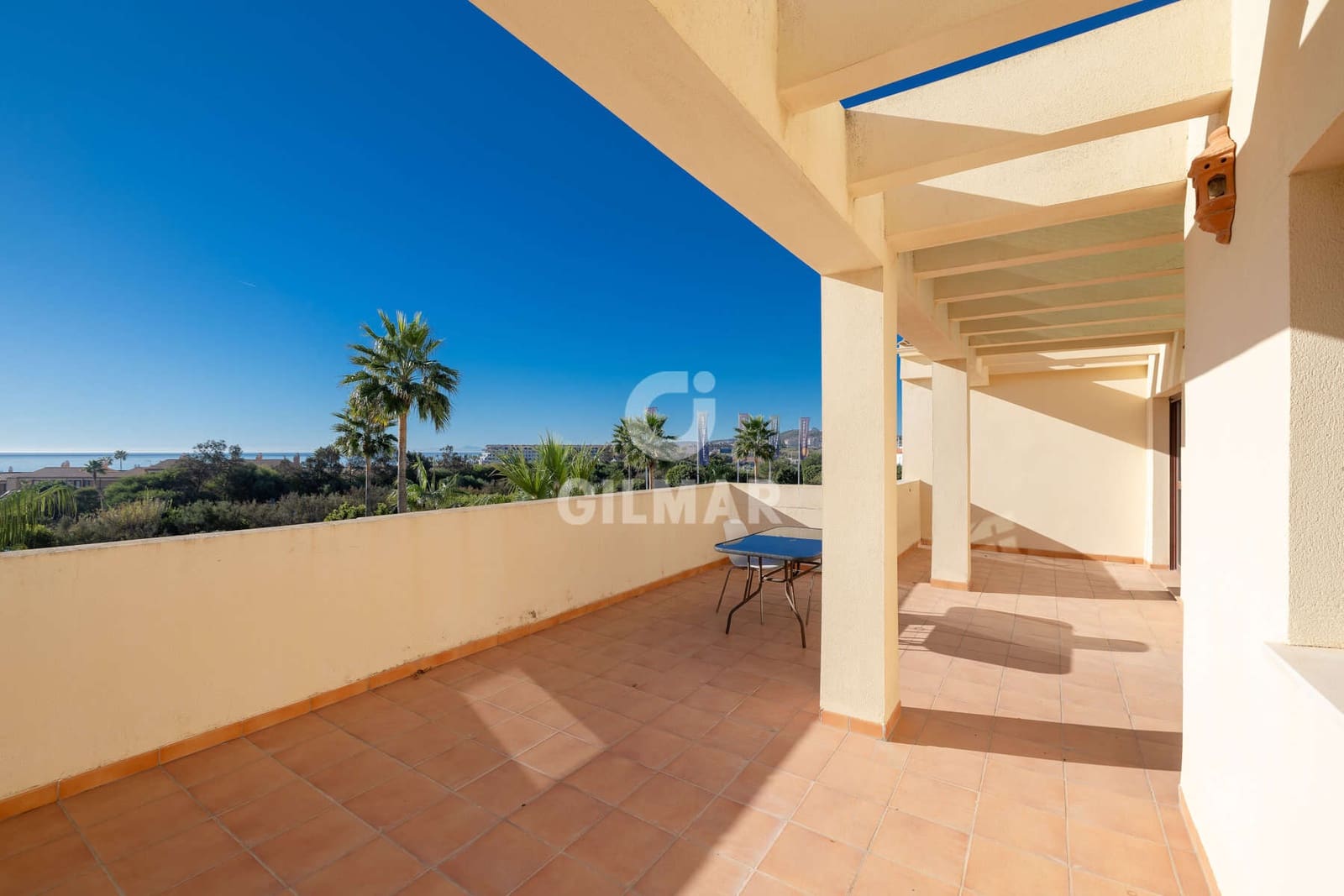 3 slaapkamer Penthouse te koop in Casares met zwembad garage - € 380.000 (Ref: 9343487)