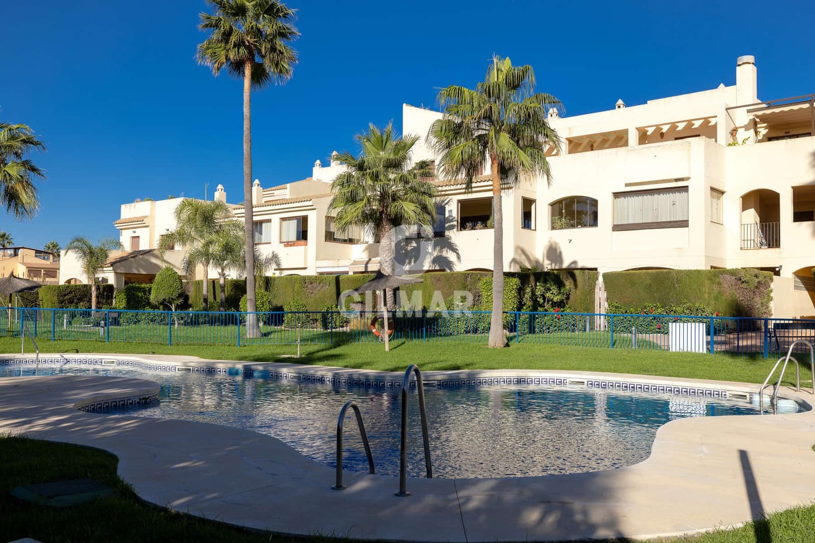 3 slaapkamer Penthouse te koop in Casares met zwembad garage - € 380.000 (Ref: 9343487)