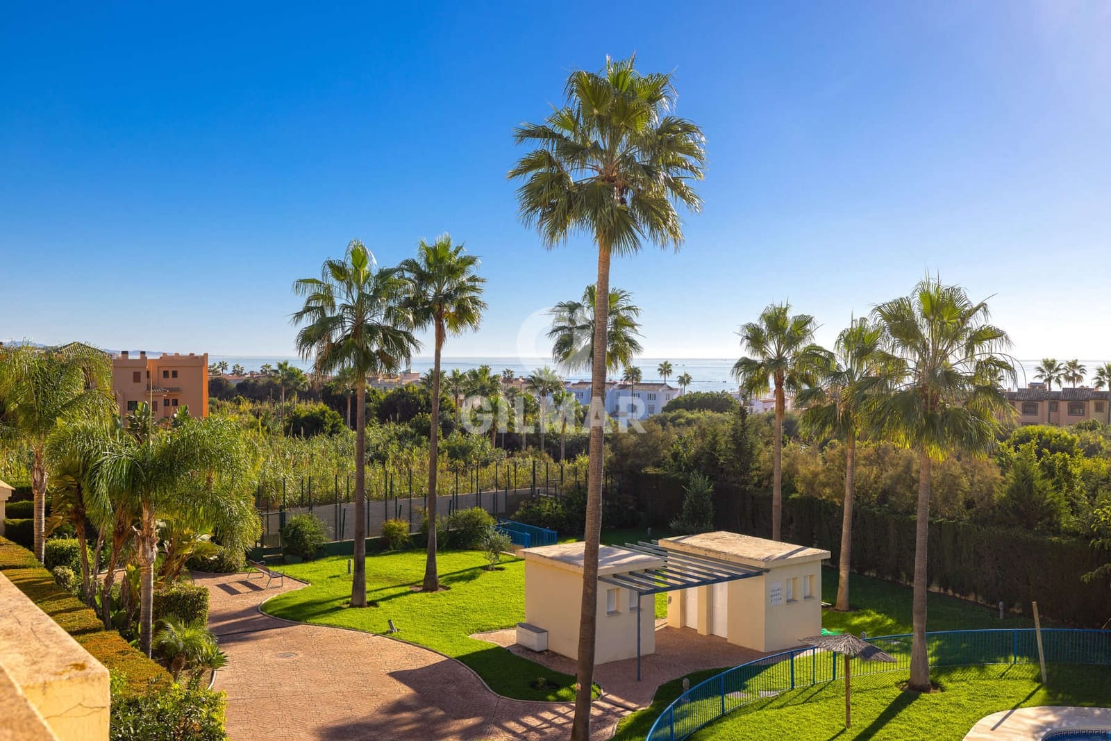 3 slaapkamer Penthouse te koop in Casares met zwembad garage - € 380.000 (Ref: 9343487)