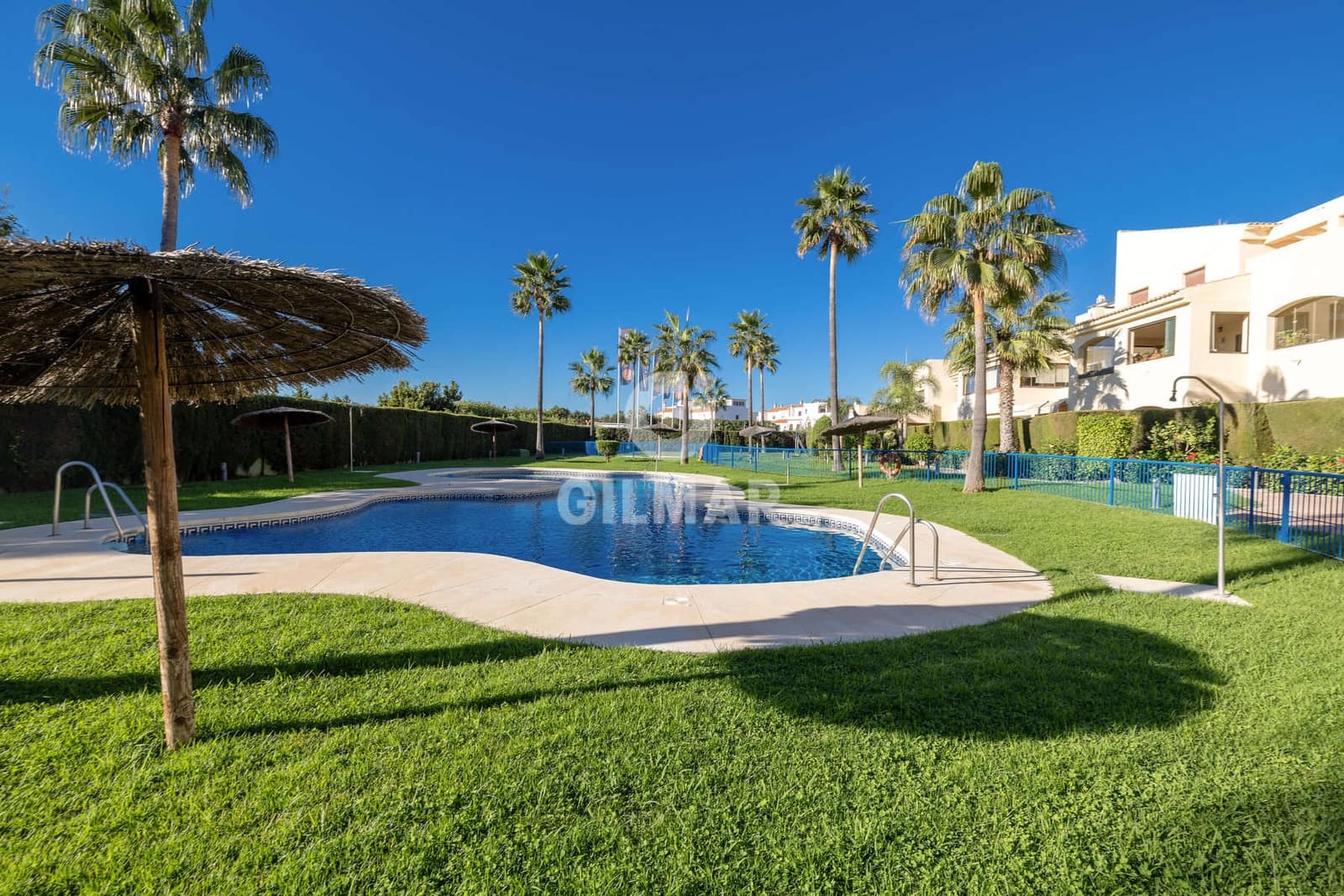 3 slaapkamer Penthouse te koop in Casares met zwembad garage - € 380.000 (Ref: 9343487)