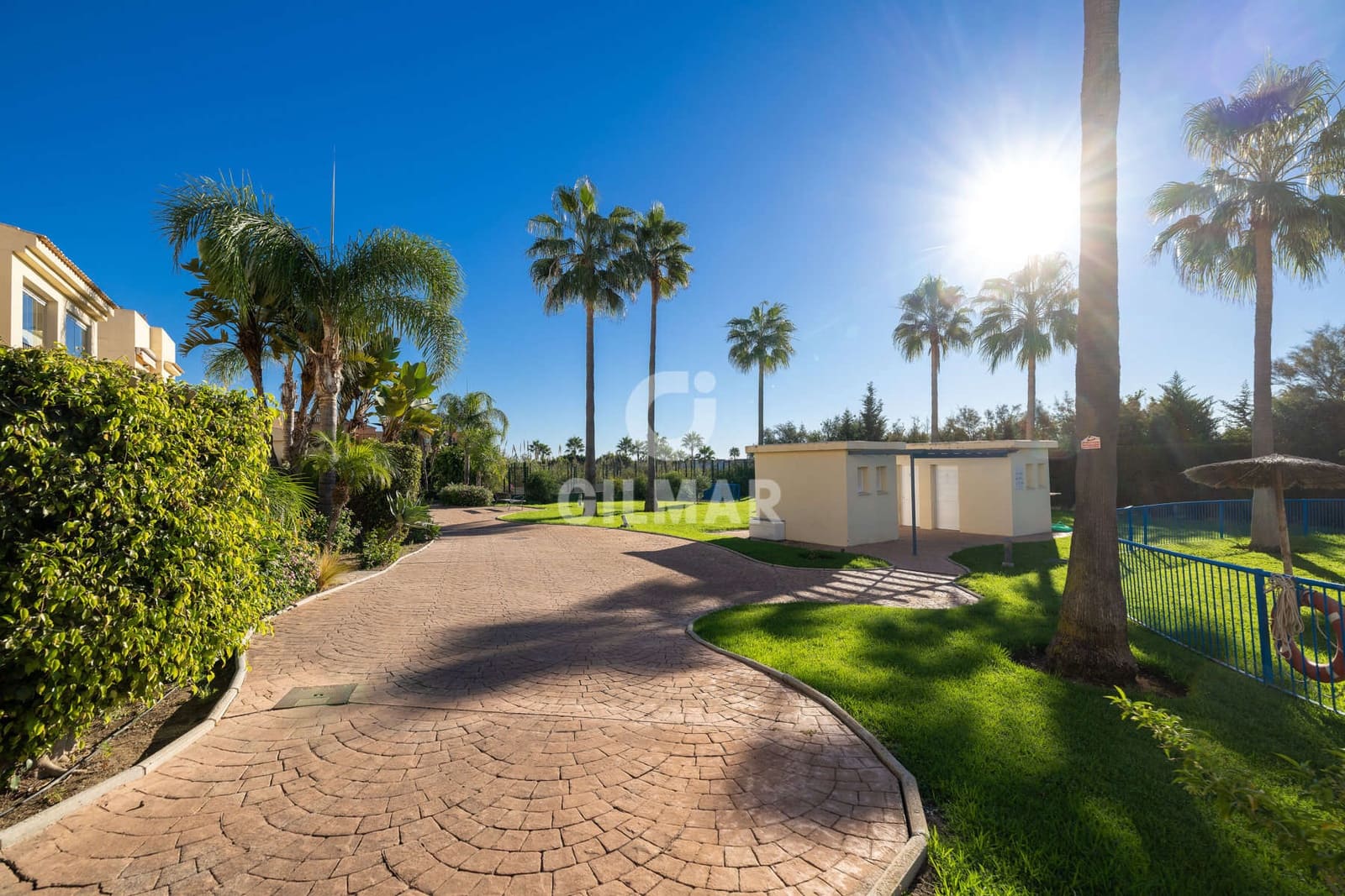 3 slaapkamer Penthouse te koop in Casares met zwembad garage - € 380.000 (Ref: 9343487)