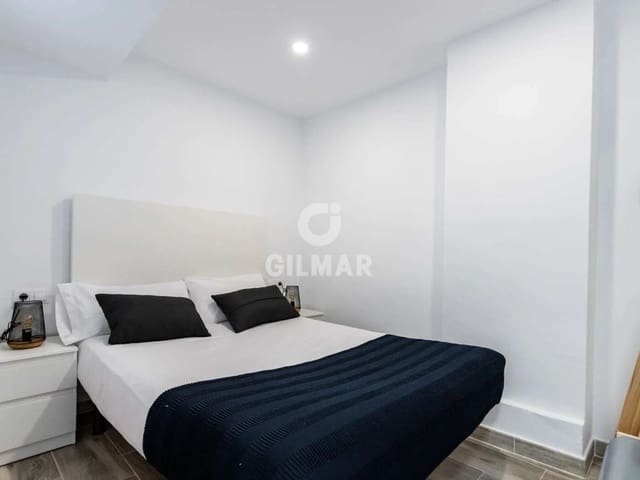 1 bedroom Flat for sale in Centro ciudad, Fuengirola - € 236,000 (Ref: 9343649)