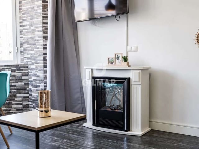 1 quarto Apartamento para venda em Zona Puerto Deportivo, Fuengirola com piscina - 229 000 € (Ref: 9343650)