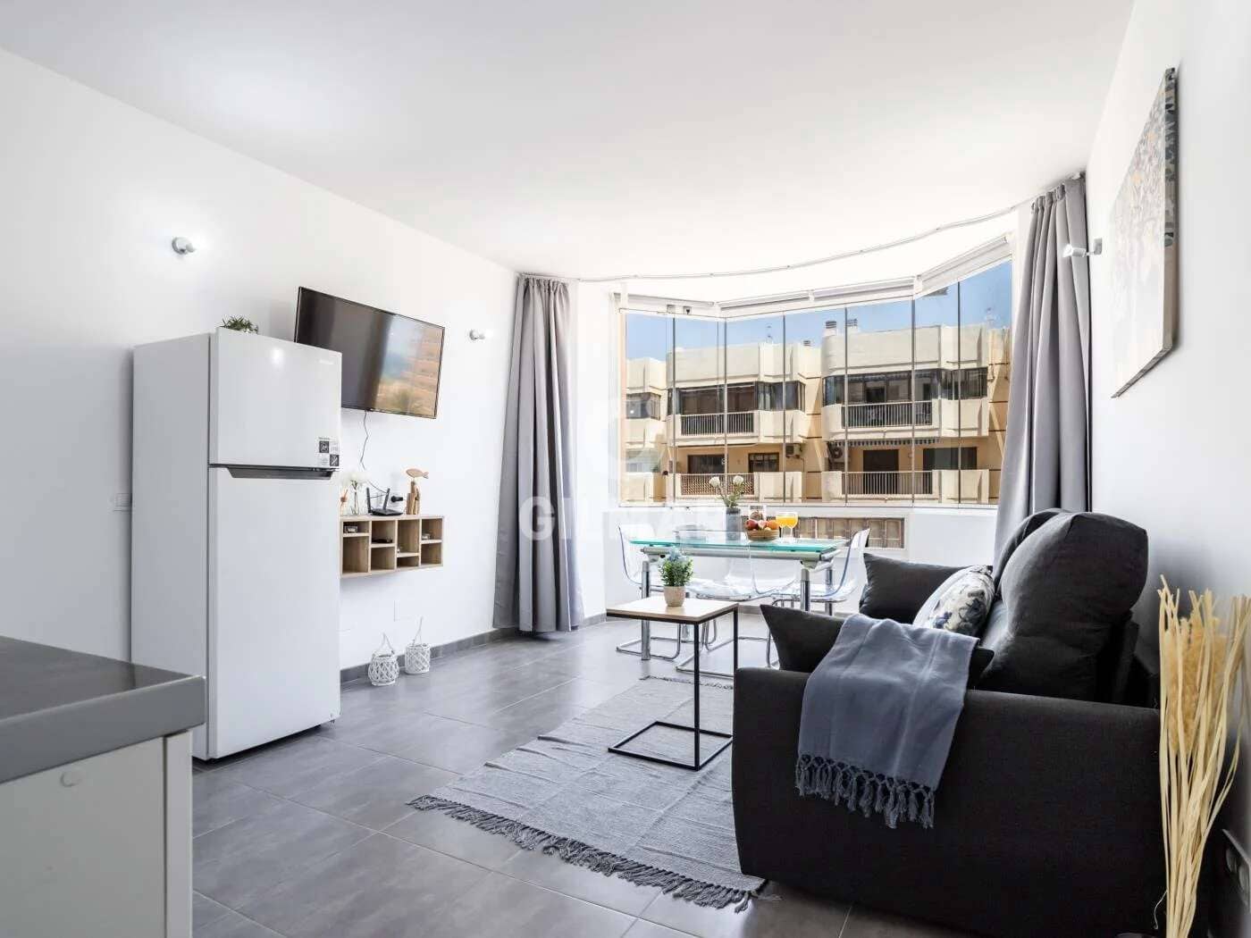 Piso de 1 habitación en Fuengirola en venta con piscina - 239.000 € (Ref: 9343653)