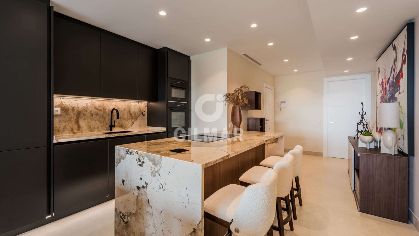 3 bedroom Flat for sale in Estepona with pool garage - € 2,395,000 (Ref: 9347727)