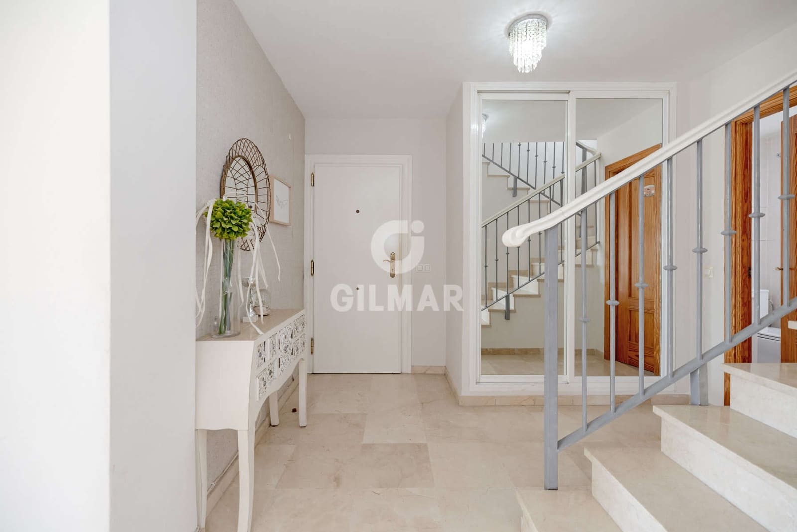 2 makuuhuone Asunto myytävänä paikassa Estepona - 349 000 € (Ref: 9347728)