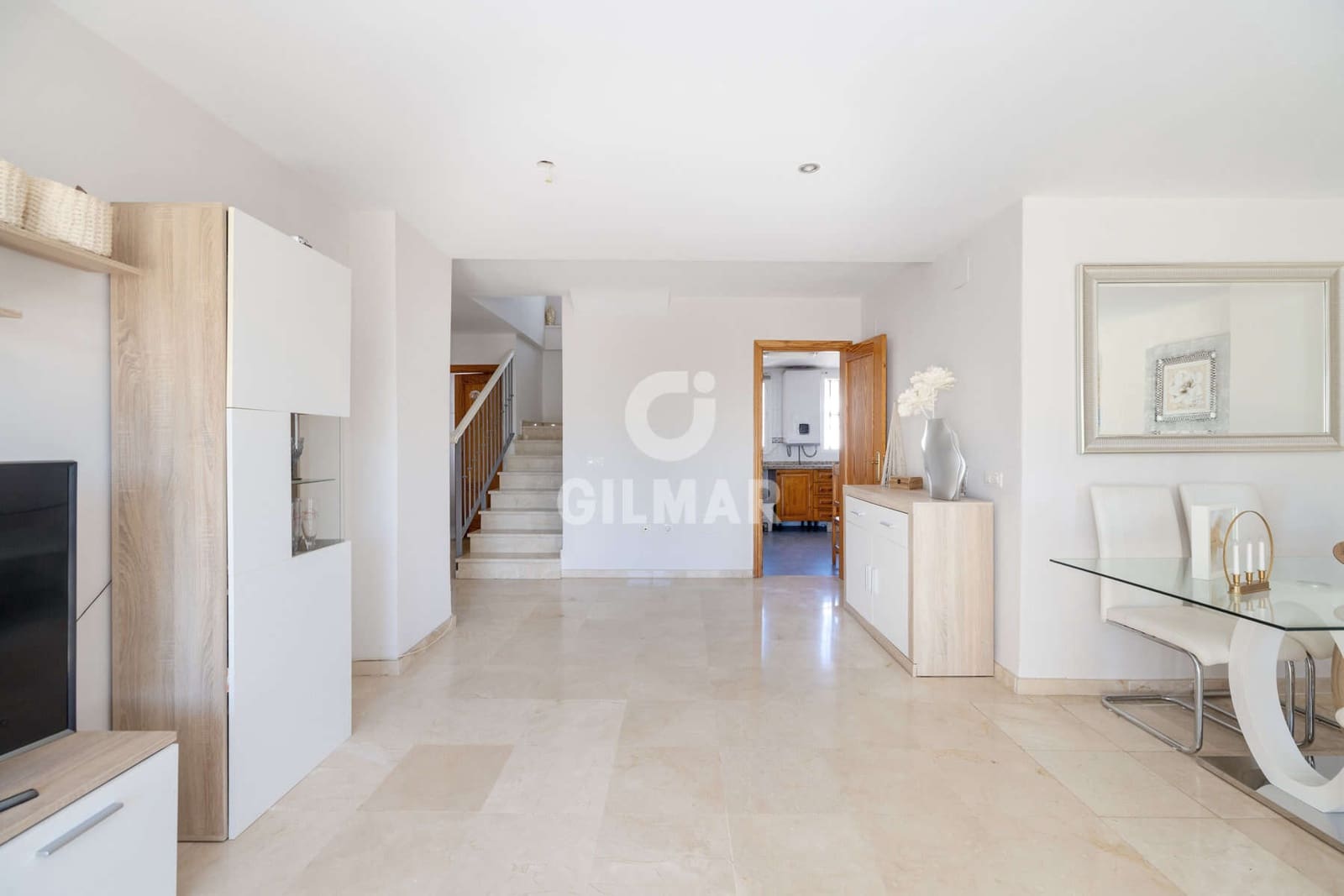 2 makuuhuone Asunto myytävänä paikassa Estepona - 349 000 € (Ref: 9347728)