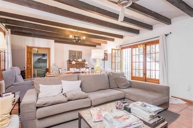 4 soveværelse Villa til salg i Arcos de la Frontera med swimmingpool garage - € 450.000 (Ref: 9347892)