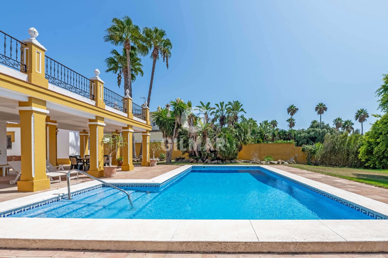 7 soveværelse Villa til salg i Novo Sancti Petri med swimmingpool garage - € 1.650.000 (Ref: 9352948)