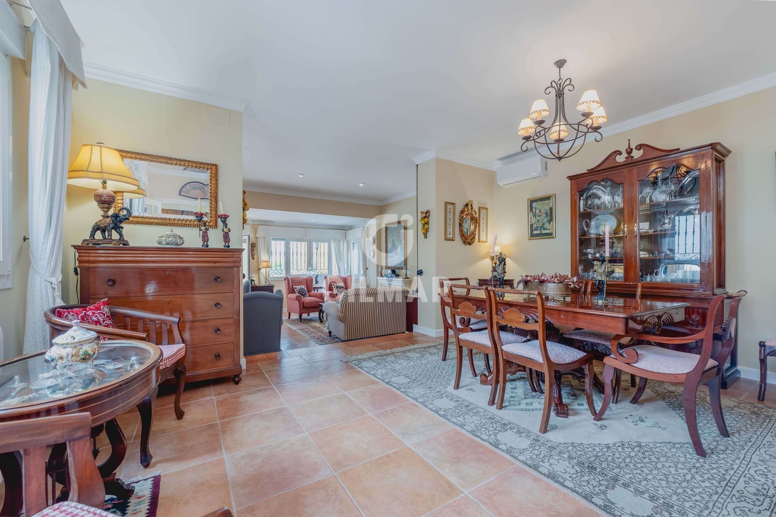 7 soveværelse Villa til salg i Novo Sancti Petri med swimmingpool garage - € 1.650.000 (Ref: 9352948)