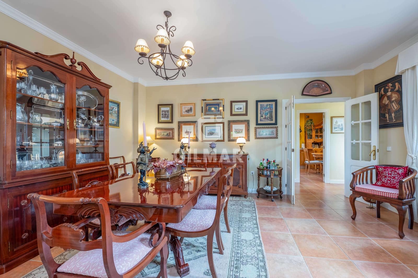 7 soveværelse Villa til salg i Novo Sancti Petri med swimmingpool garage - € 1.650.000 (Ref: 9352948)