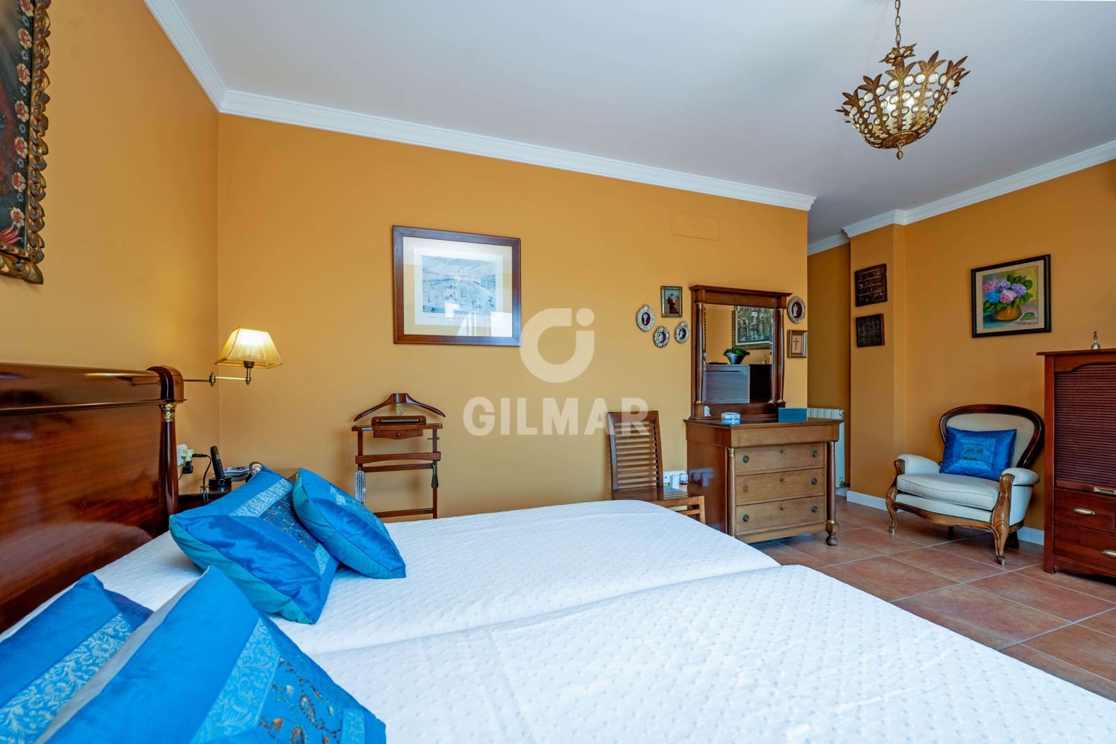 7 soveværelse Villa til salg i Novo Sancti Petri med swimmingpool garage - € 1.650.000 (Ref: 9352948)