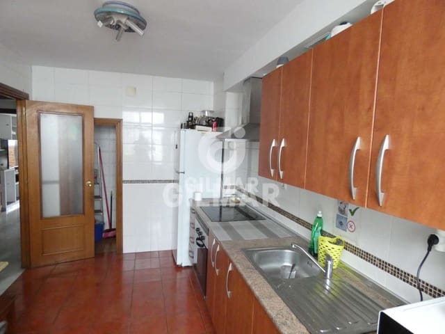 5 slaapkamer Rijtjeshuis te koop in El Puerto de Santa María - € 285.000 (Ref: 9357541)