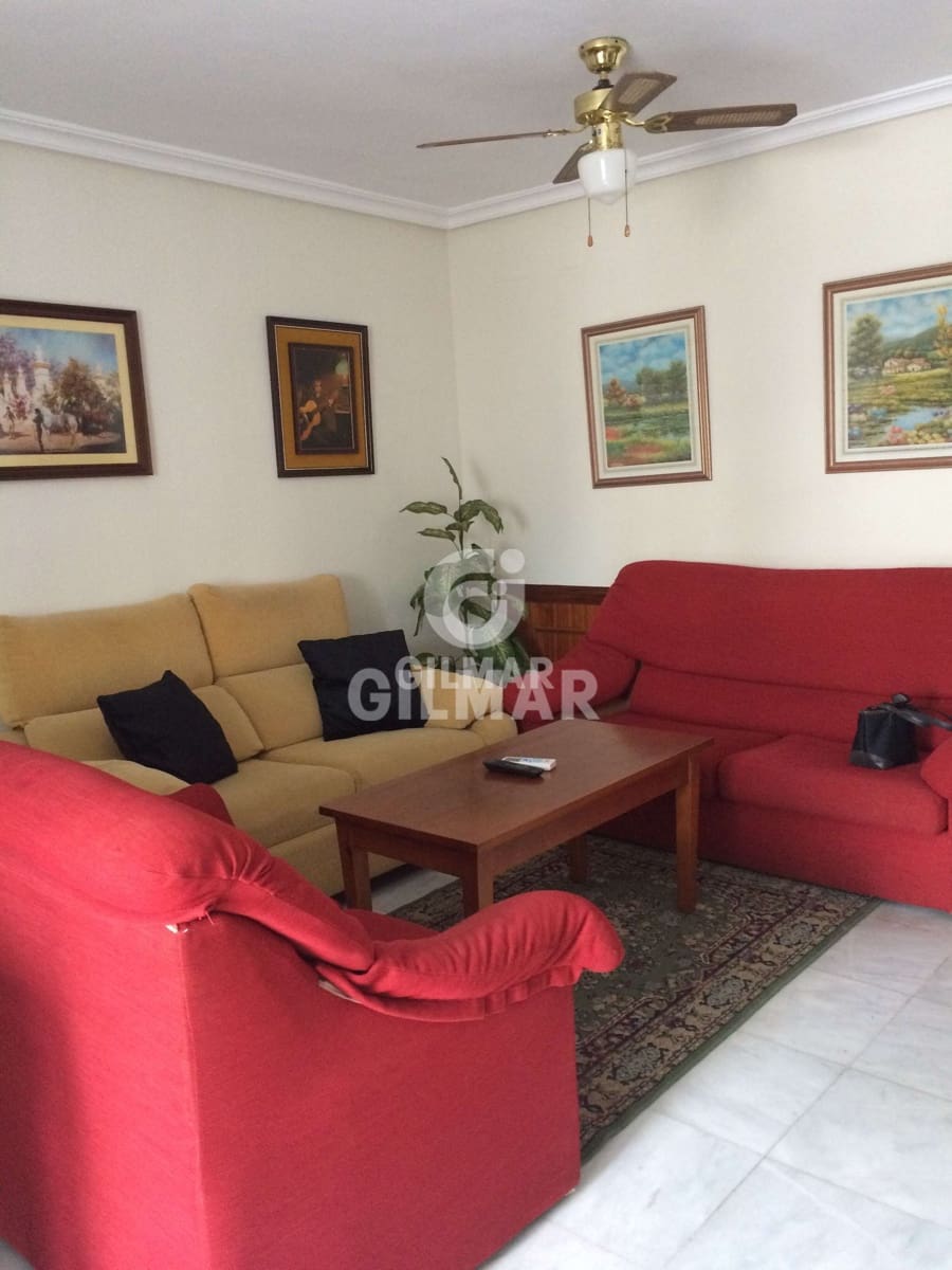 5 slaapkamer Rijtjeshuis te koop in El Puerto de Santa Maria - € 285.000 (Ref: 9357541)