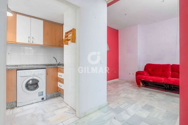 2 bedroom Penthouse for sale in La Calzada, Seville city - € 379,000 (Ref: 9357914)