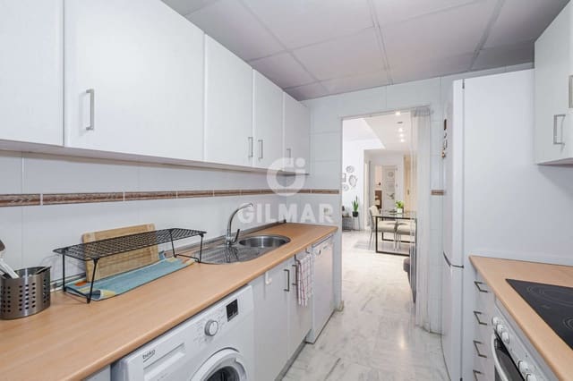 1 bedroom Penthouse for sale in Doctor Barraquer, G. Renfe, Policlínico, Seville city - € 268,000 (Ref: 9357915)