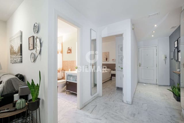 1 bedroom Penthouse for sale in Doctor Barraquer, G. Renfe, Policlínico, Seville city - € 268,000 (Ref: 9357915)