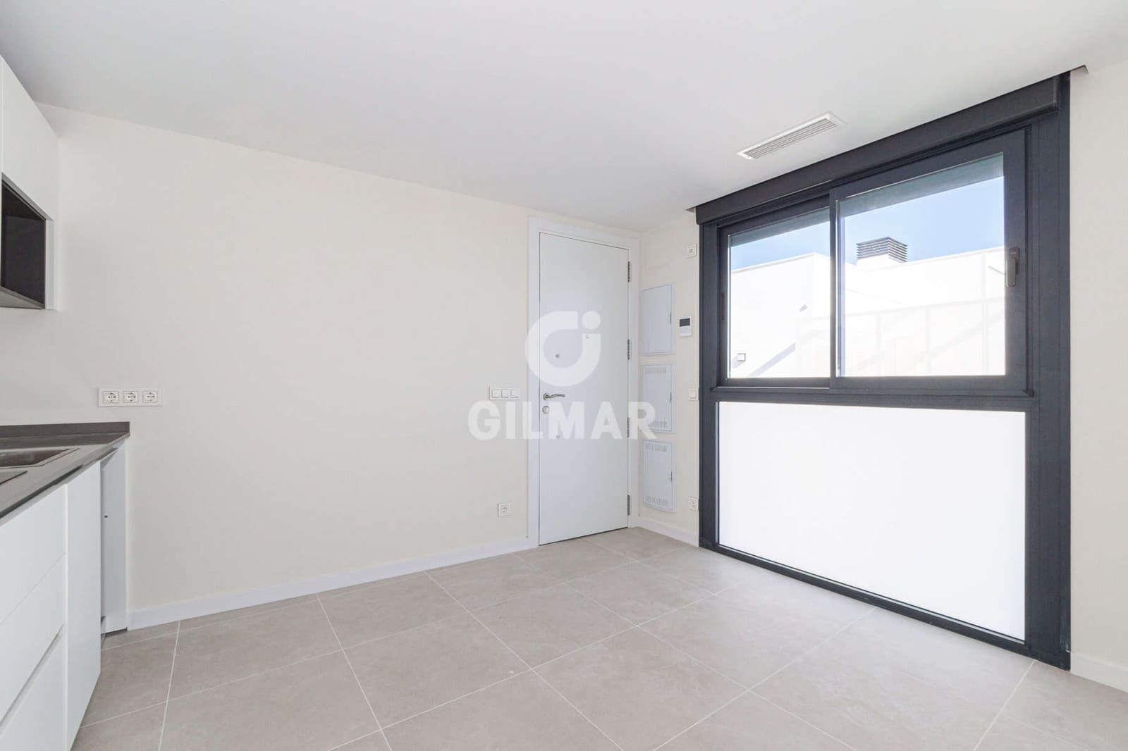 1 bedroom Penthouse for sale in Seville city with pool garage - € 409,000 (Ref: 9357916)