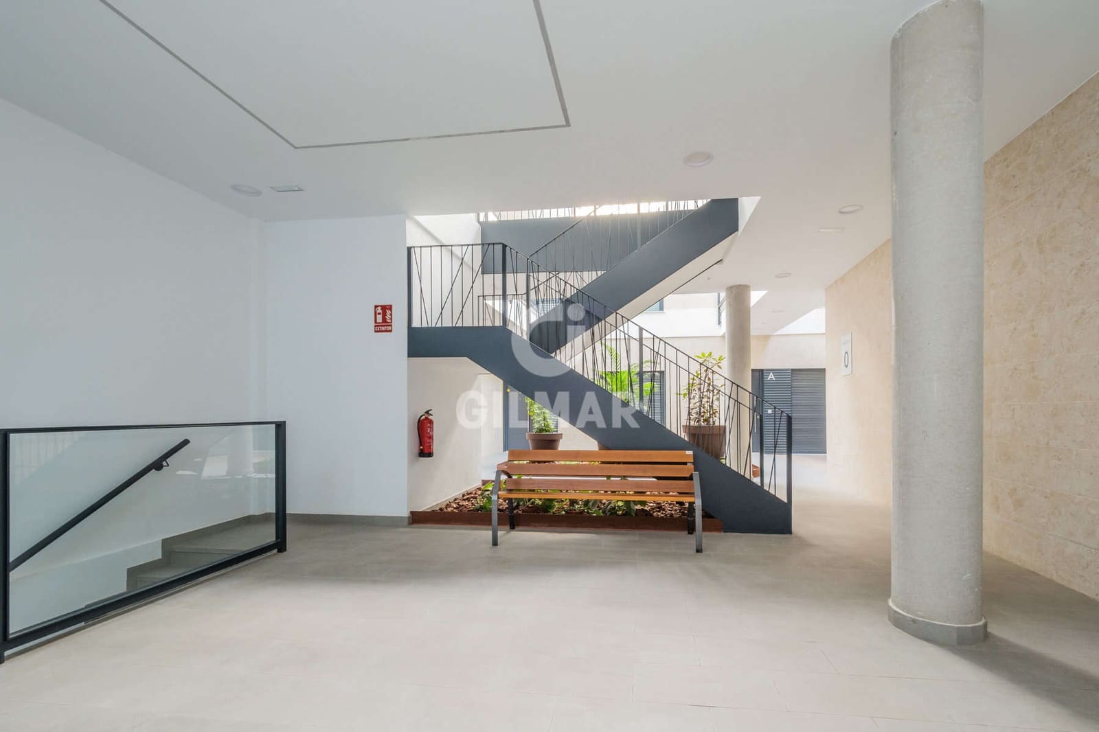 1 bedroom Penthouse for sale in Seville city with pool garage - € 409,000 (Ref: 9357916)