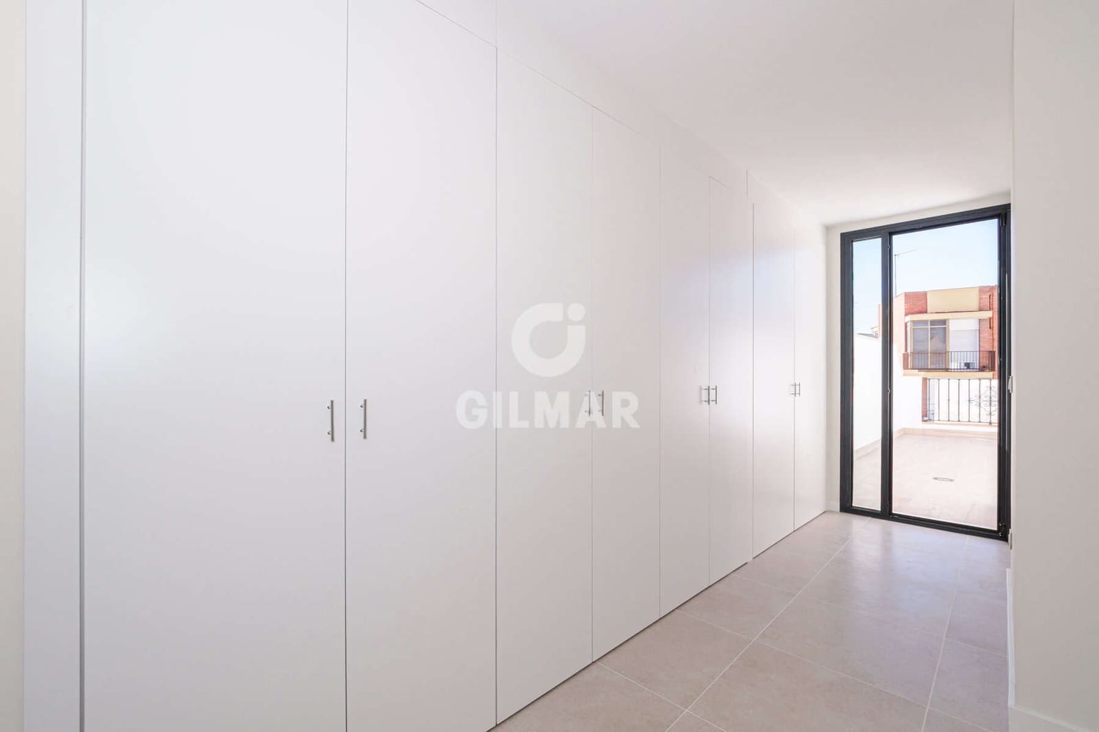 1 bedroom Penthouse for sale in Seville city with pool garage - € 409,000 (Ref: 9357916)