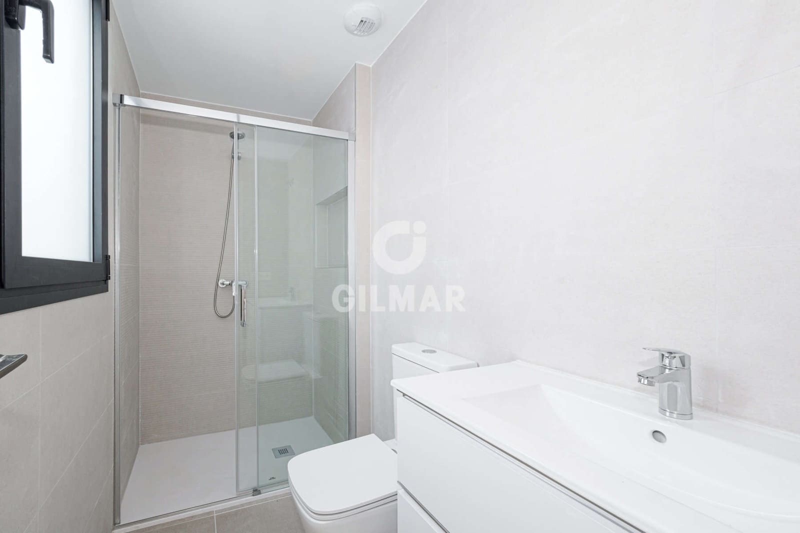 1 bedroom Penthouse for sale in Seville city with pool garage - € 409,000 (Ref: 9357916)