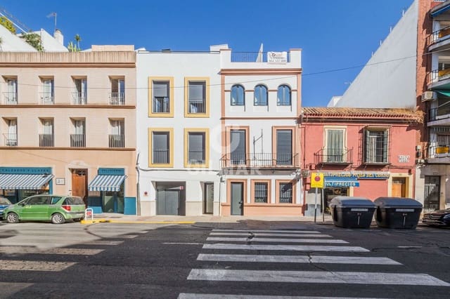 1 bedroom Penthouse for sale in Triana Este, Seville city with pool garage - € 409,000 (Ref: 9357916)