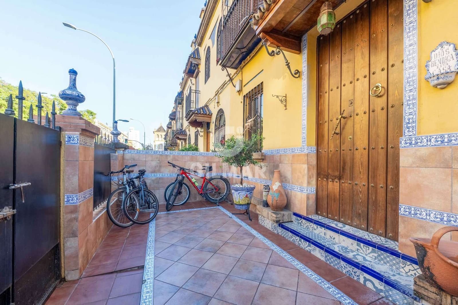 6 chambre Villa/Maison Mitoyenne à vendre à Seville ville - 569 000 € (Ref: 9357917)