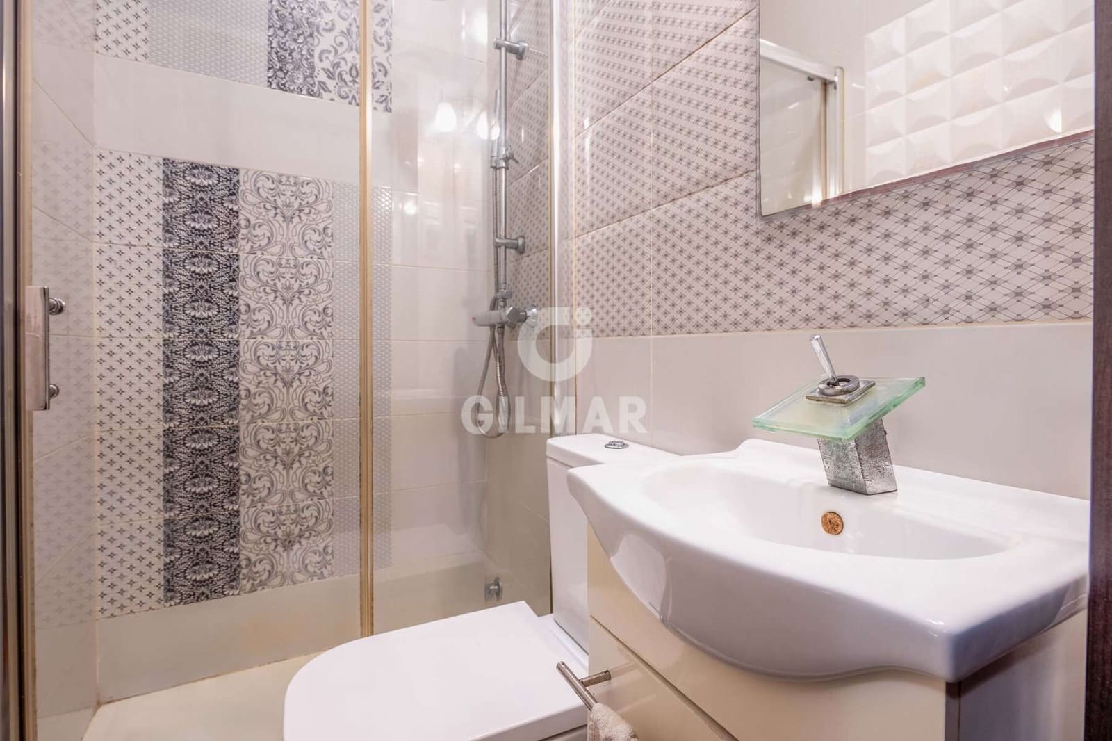 6 chambre Villa/Maison Mitoyenne à vendre à Seville ville - 569 000 € (Ref: 9357917)